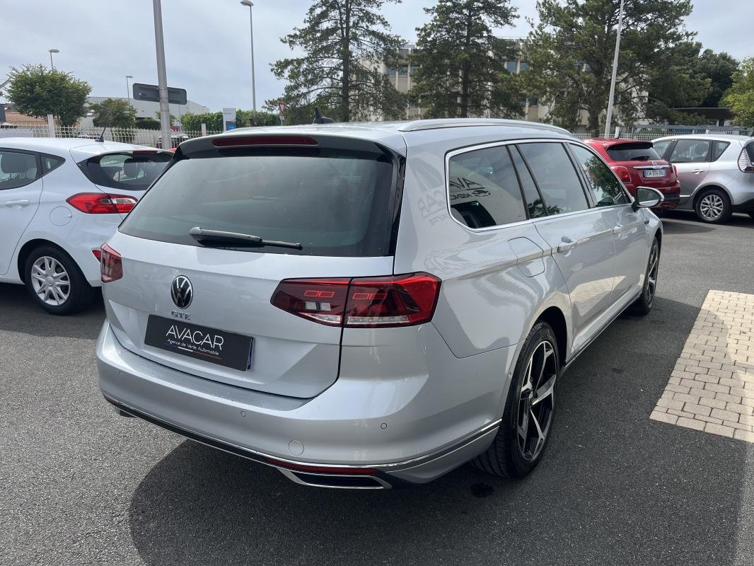 Volkswagen Passat - Photo 5