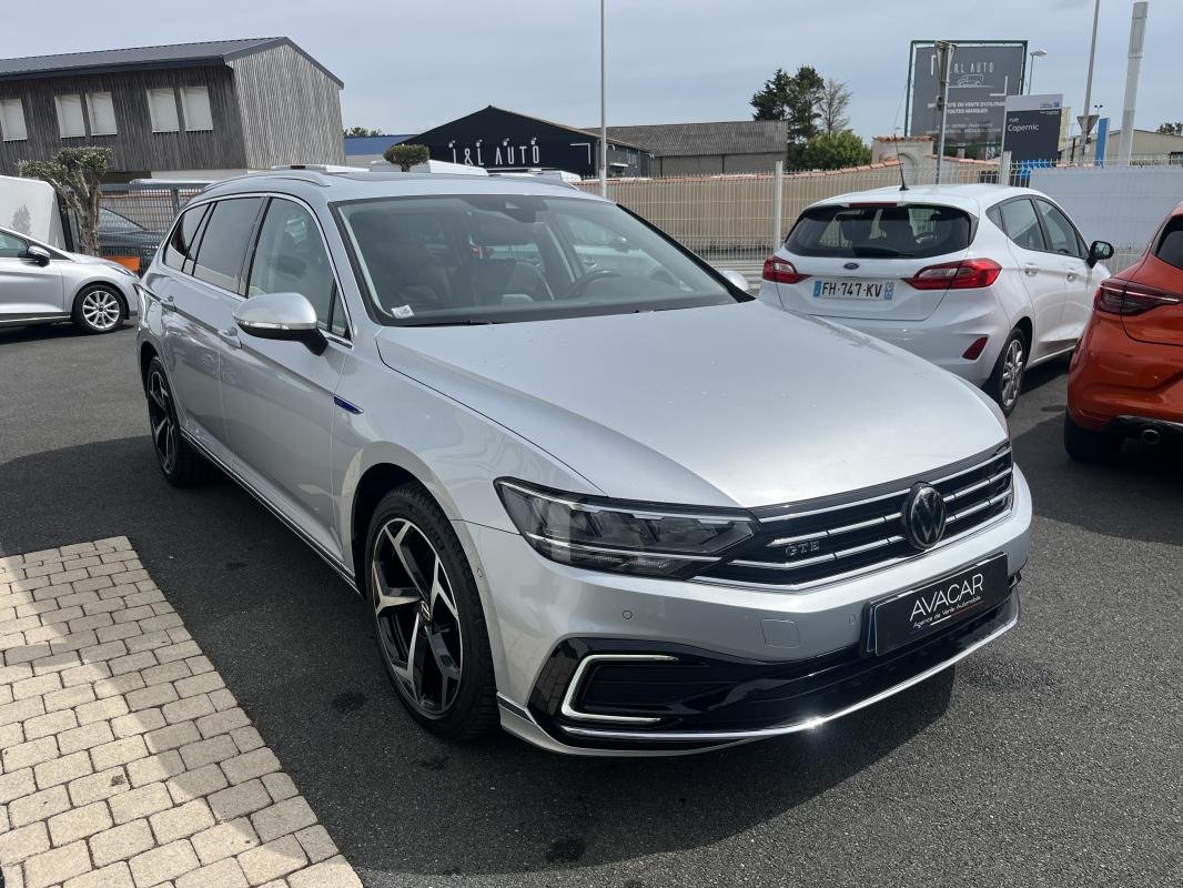 Volkswagen Passat - Photo 6