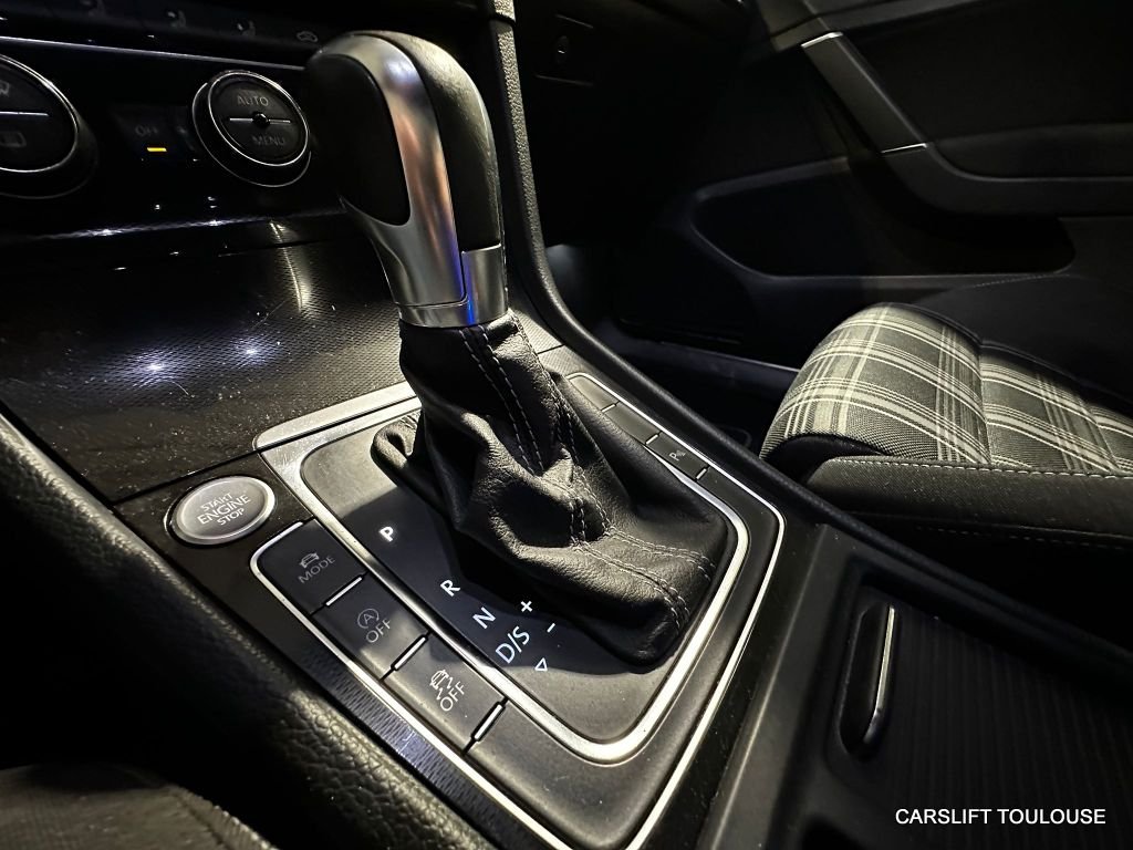 Volkswagen Golf - Photo 17