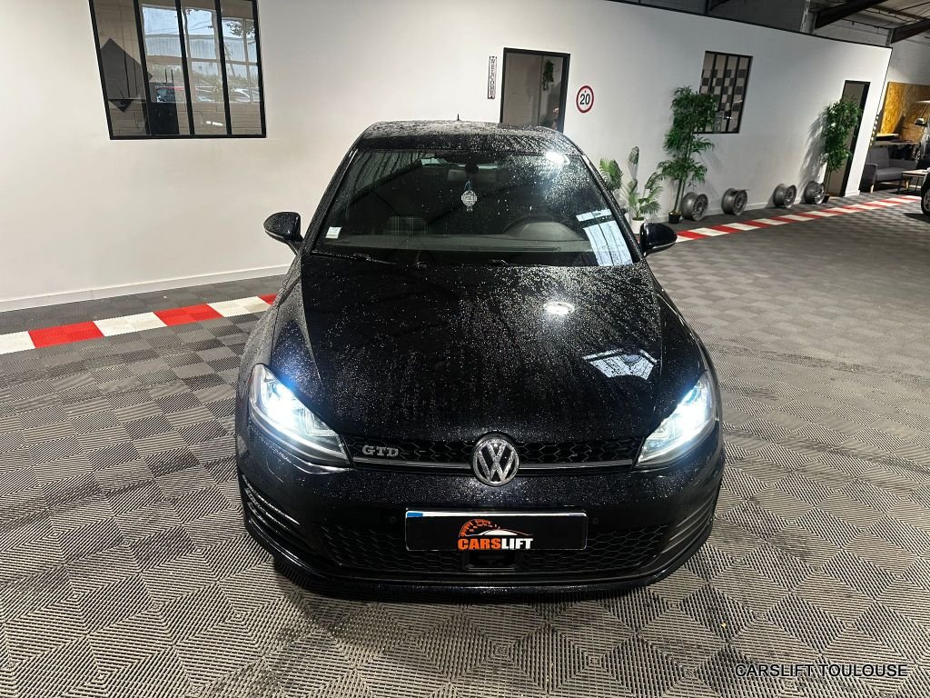 Volkswagen Golf - Photo 2