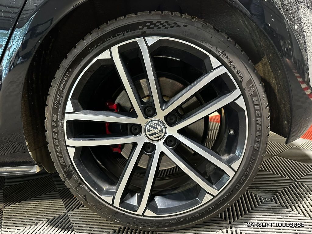 Volkswagen Golf - Photo 23