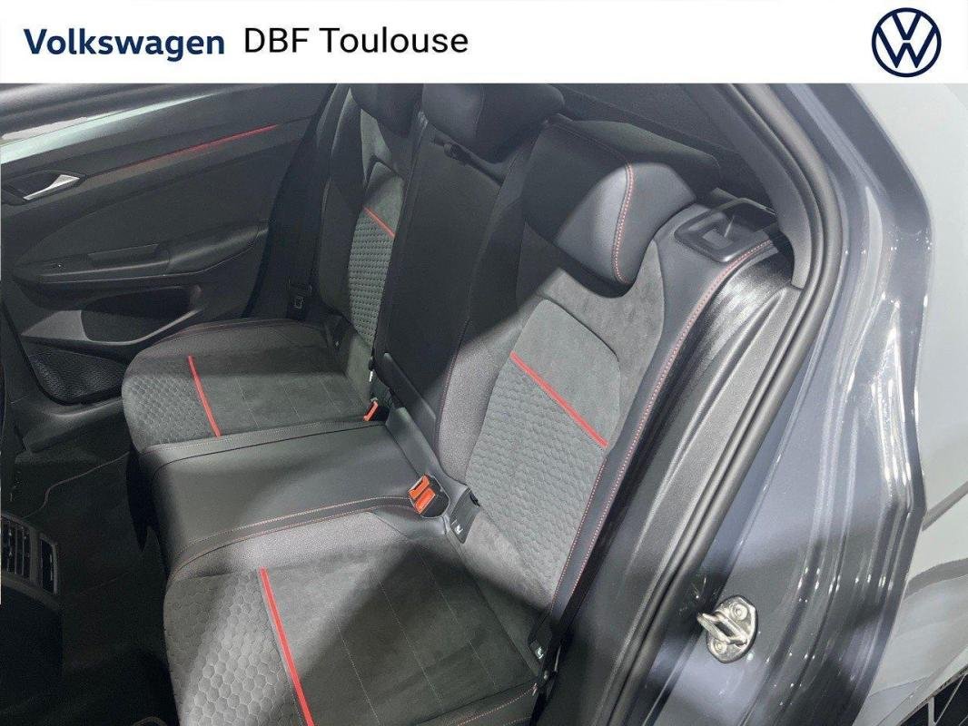 Volkswagen Golf - Photo 11