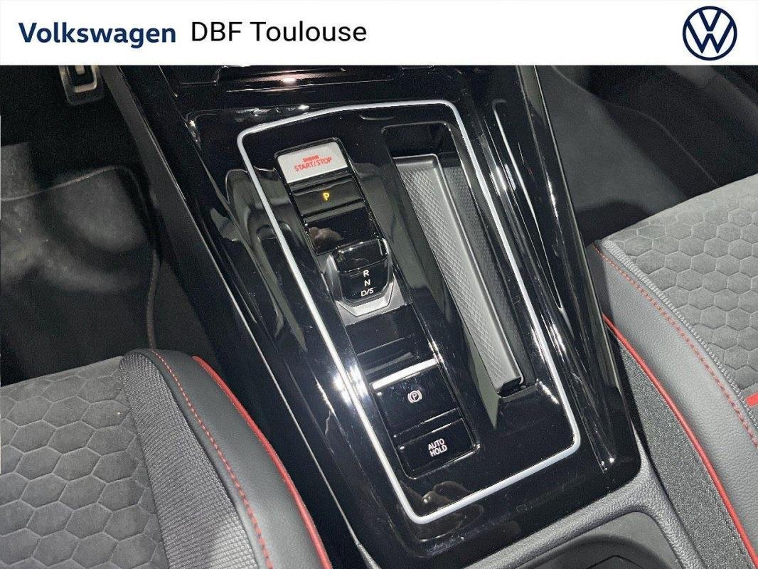 Volkswagen Golf - Photo 23