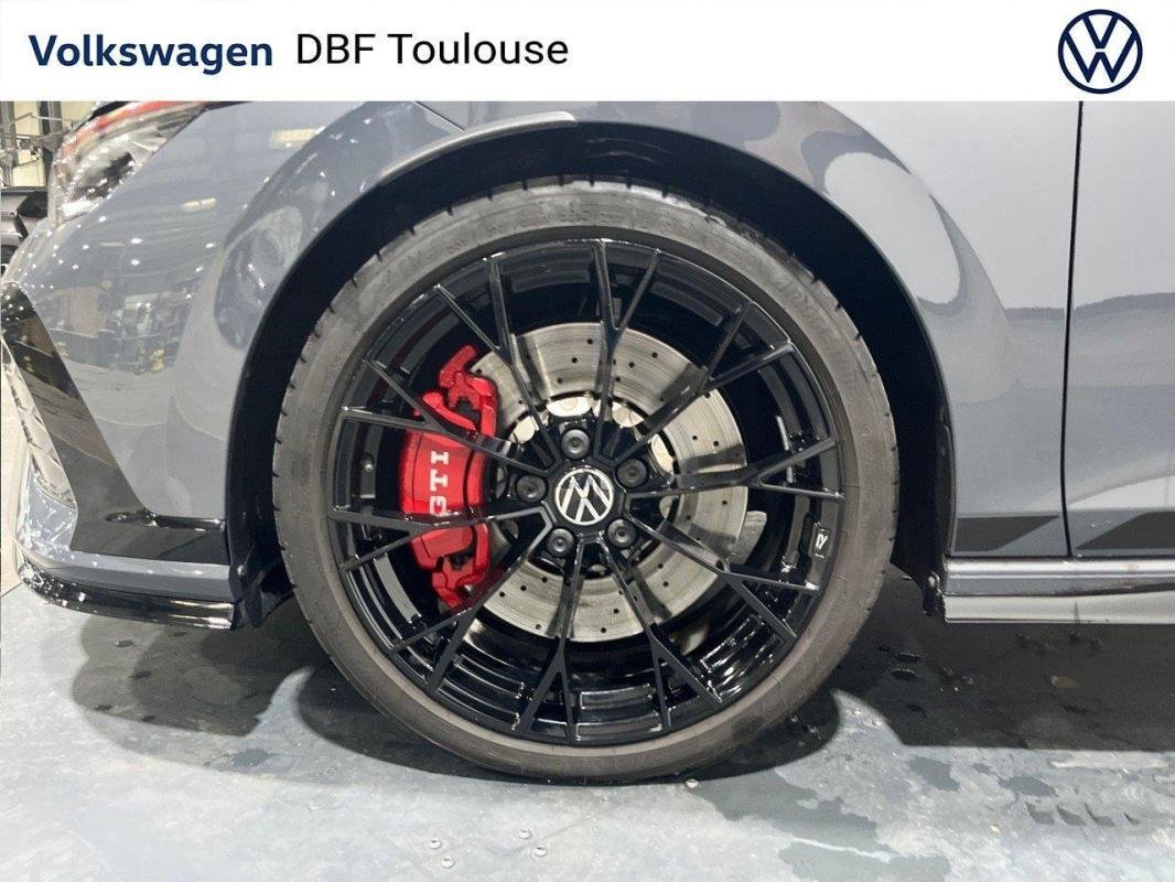 Volkswagen Golf - Photo 32
