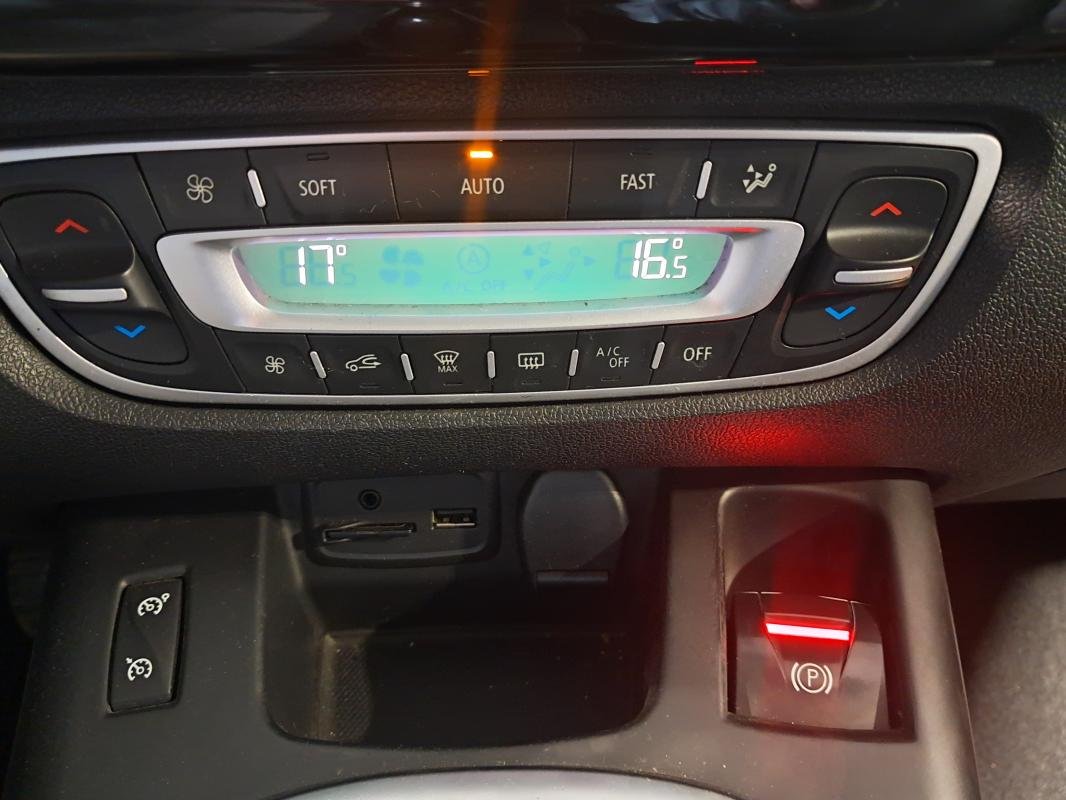 Renault Scénic - Photo 10