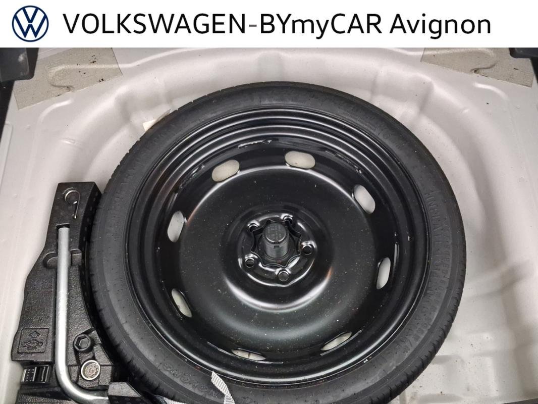 Volkswagen T-Roc - Photo 21