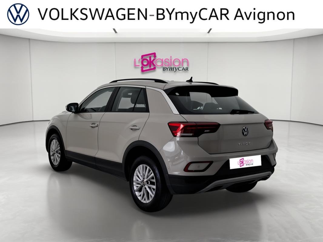 Volkswagen T-Roc - Photo 3