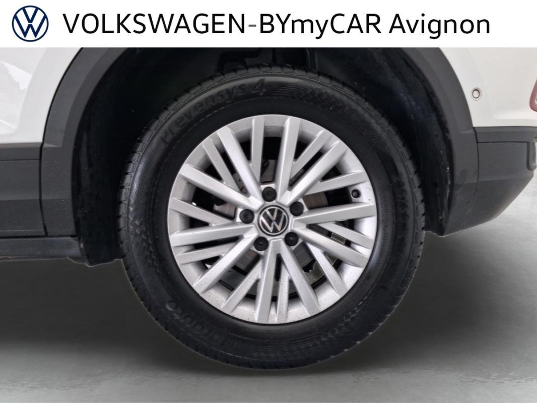 Volkswagen T-Roc - Photo 17