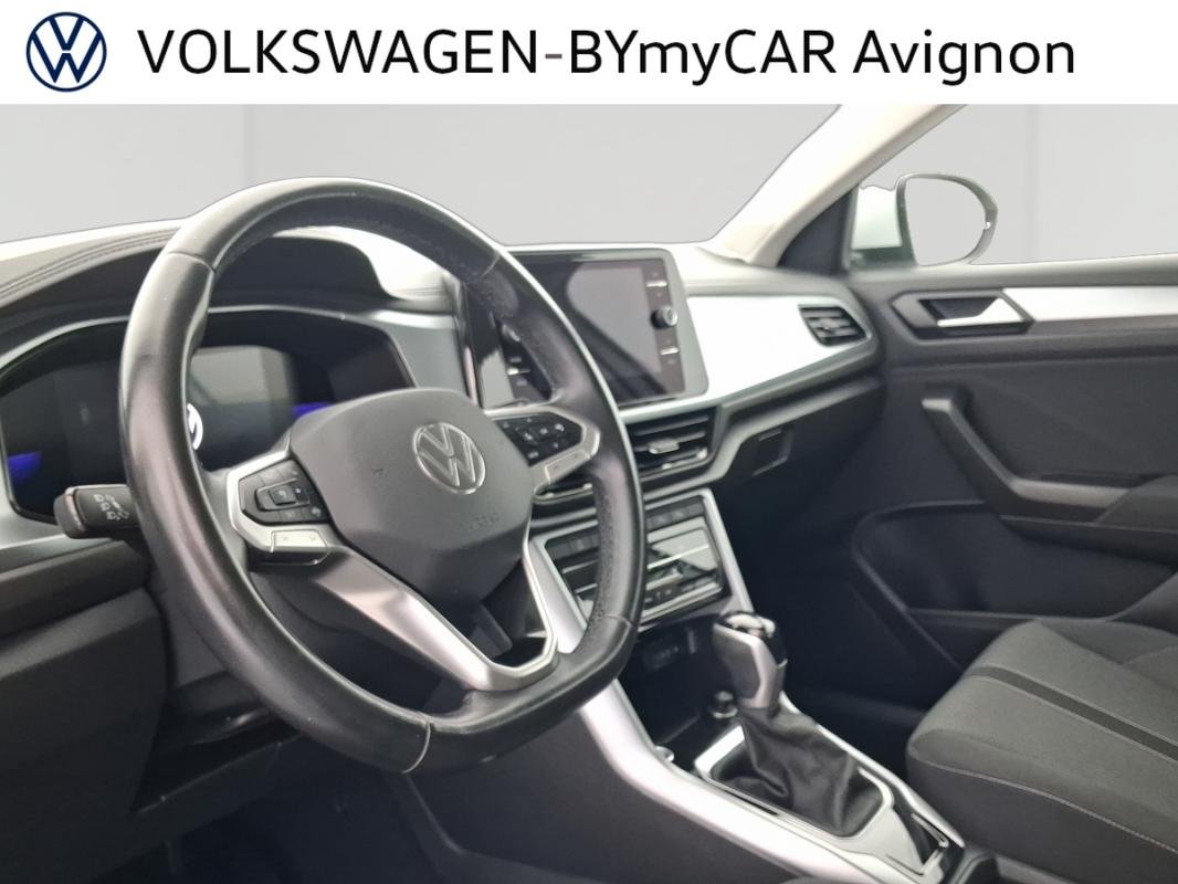 Volkswagen T-Roc - Photo 21