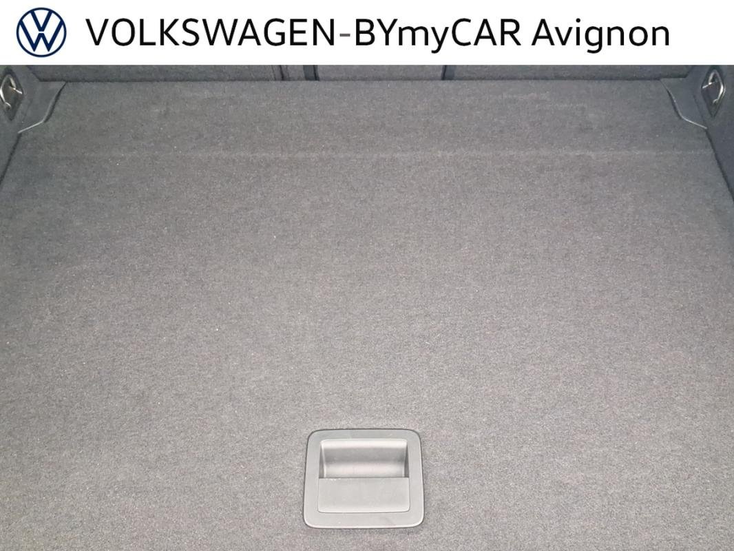 Volkswagen T-Roc - Photo 24