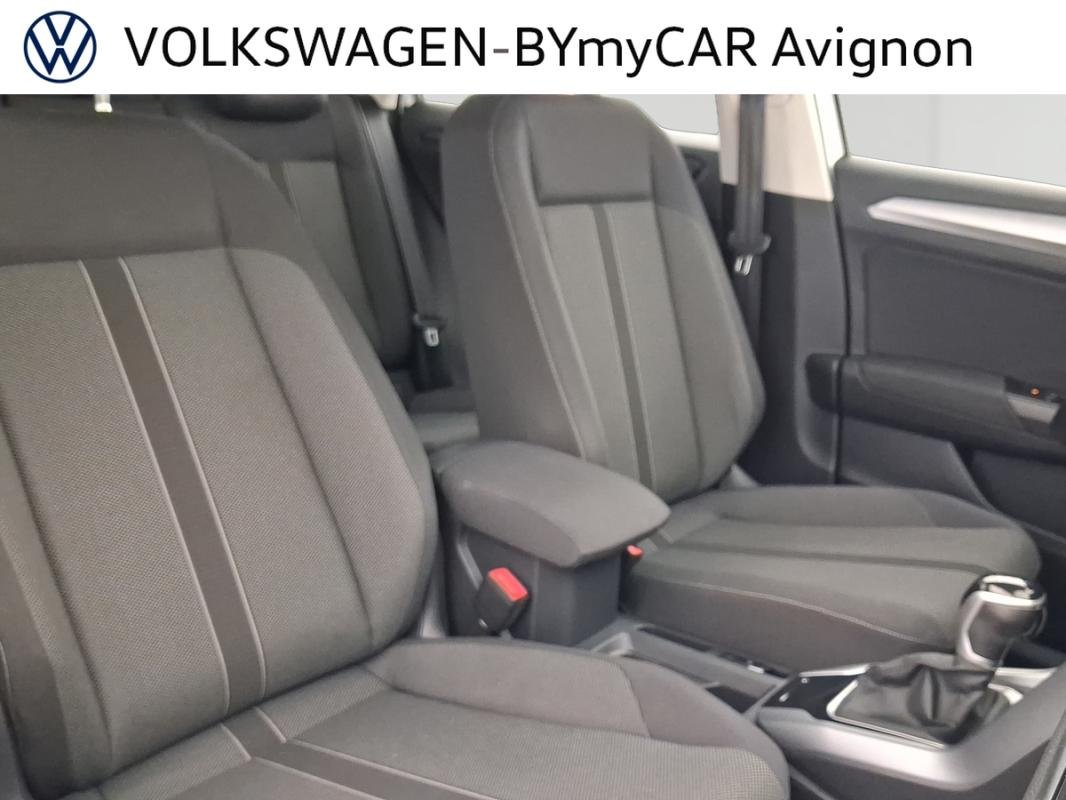 Volkswagen T-Roc - Photo 26