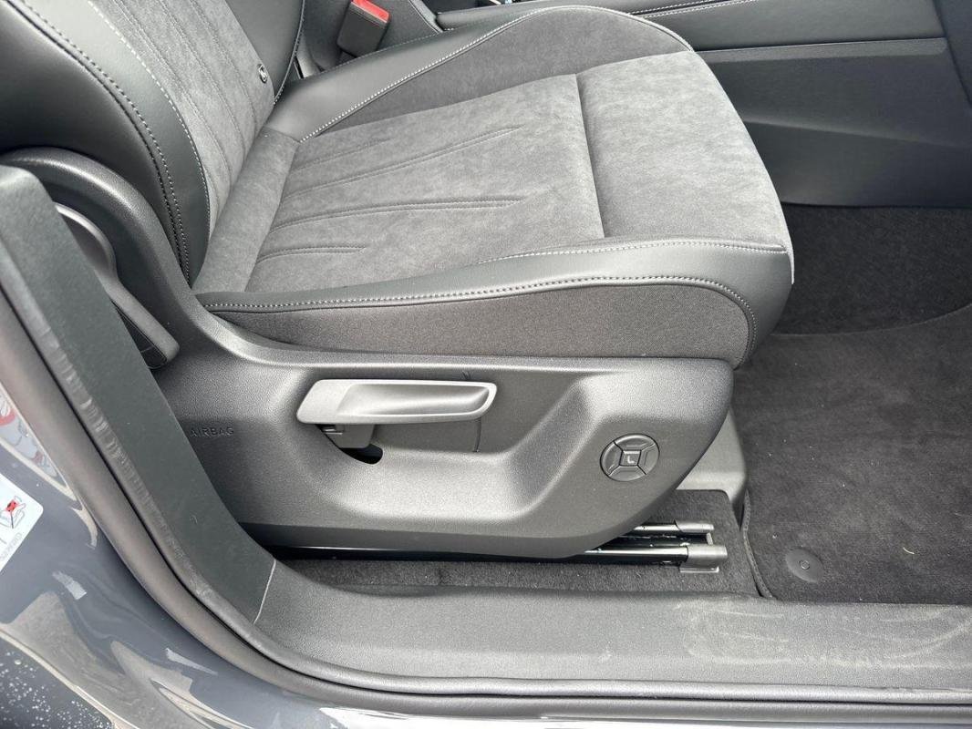 Volkswagen Tiguan - Photo 14