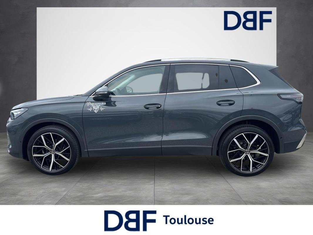 Volkswagen Tiguan - Photo 2