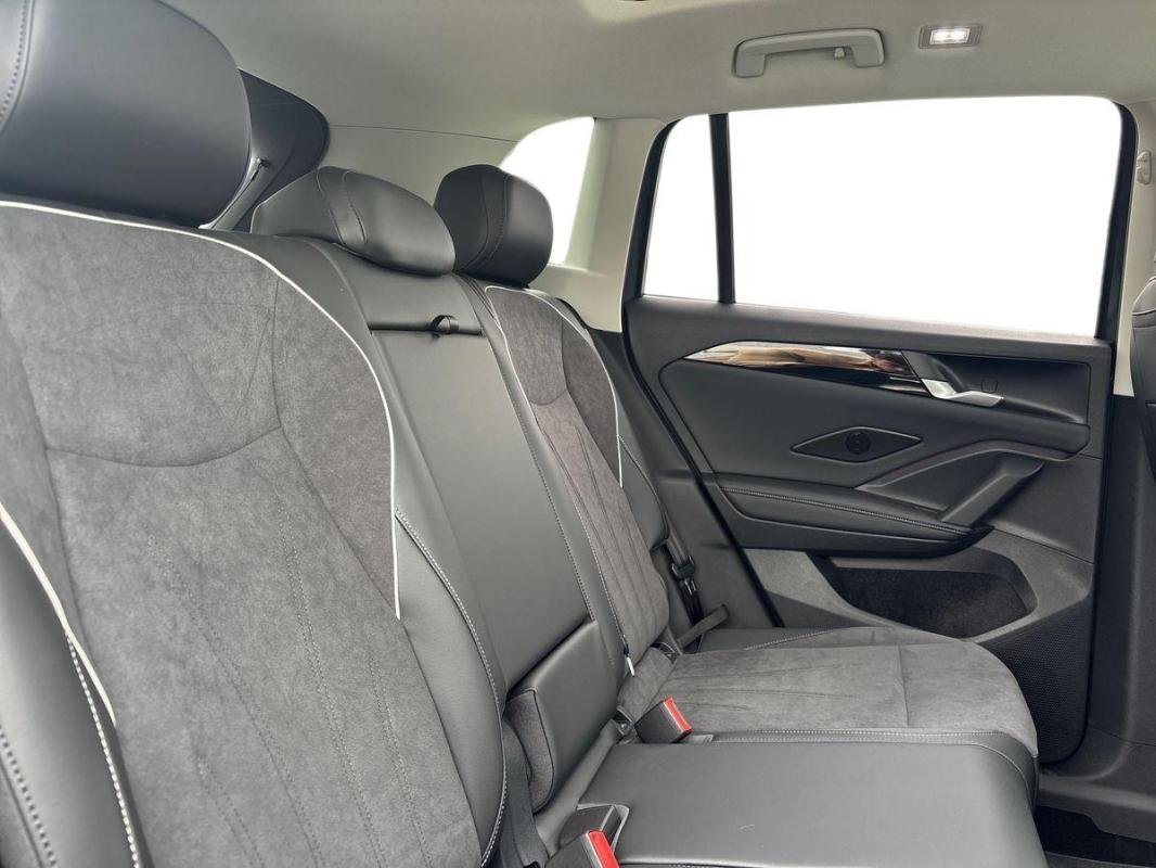 Volkswagen Tiguan - Photo 23
