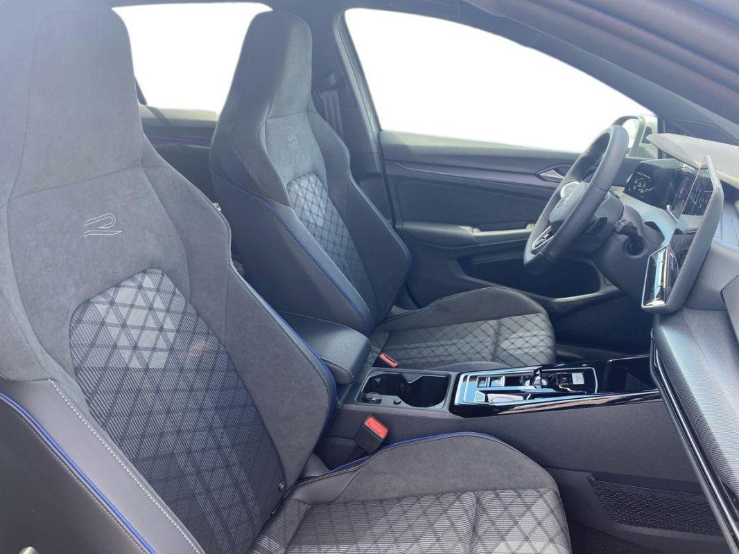 Volkswagen Golf - Photo 13