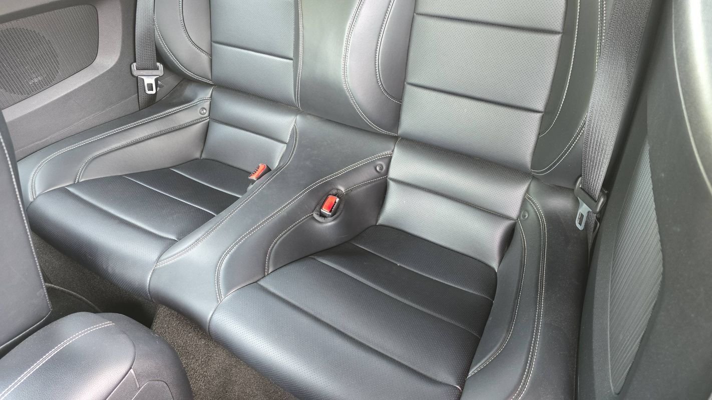 Ford Mustang - Photo 28
