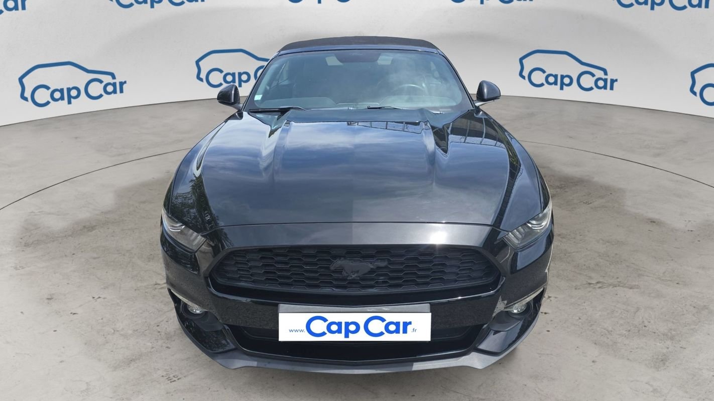 Ford Mustang - Photo 5
