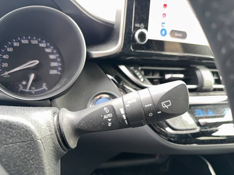 Toyota C-HR - Photo 25