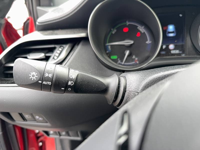 Toyota C-HR - Photo 26