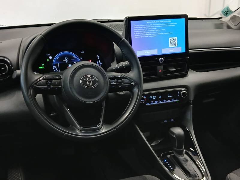 Toyota Yaris - Photo 11