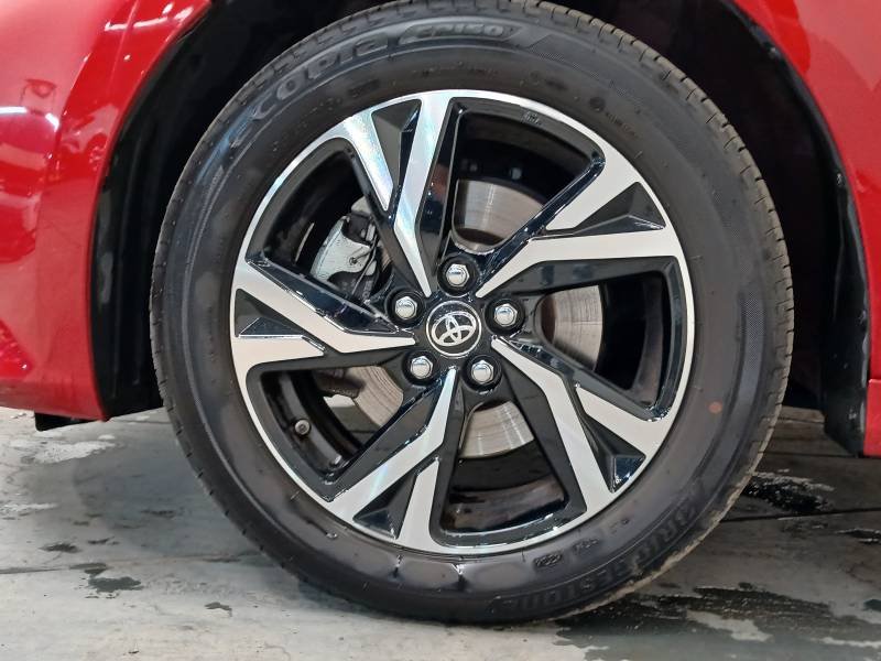 Toyota Yaris - Photo 9