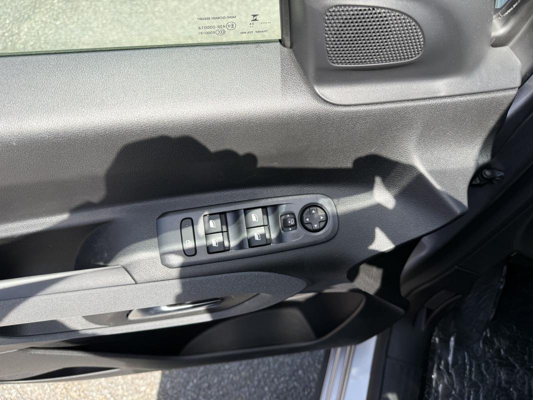 Peugeot Rifter - Photo 11