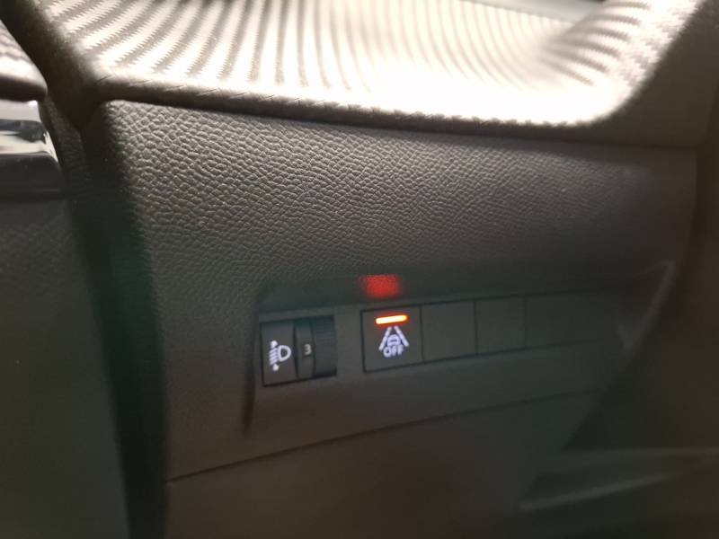 Peugeot 208 - Photo 19
