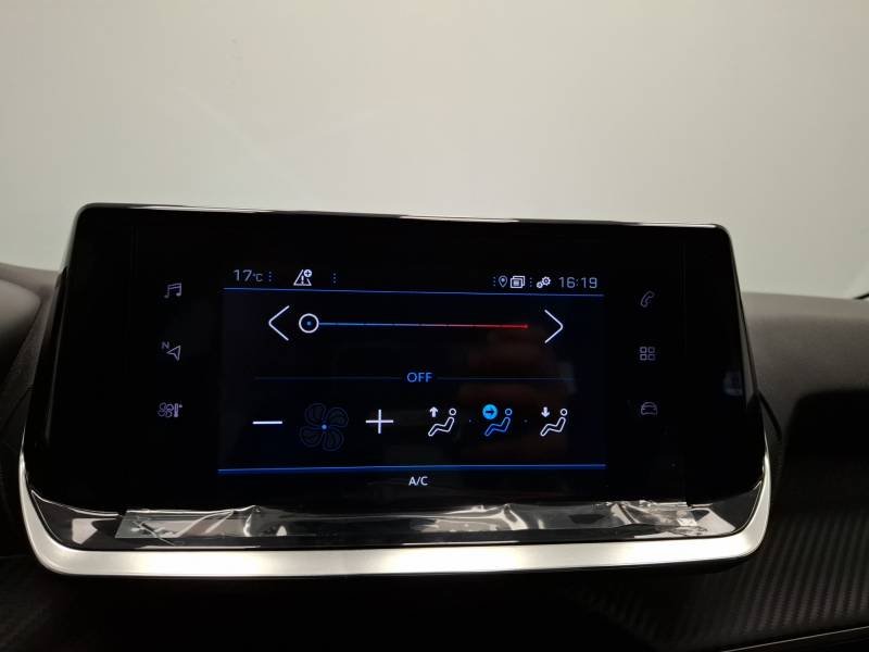Peugeot 208 - Photo 20