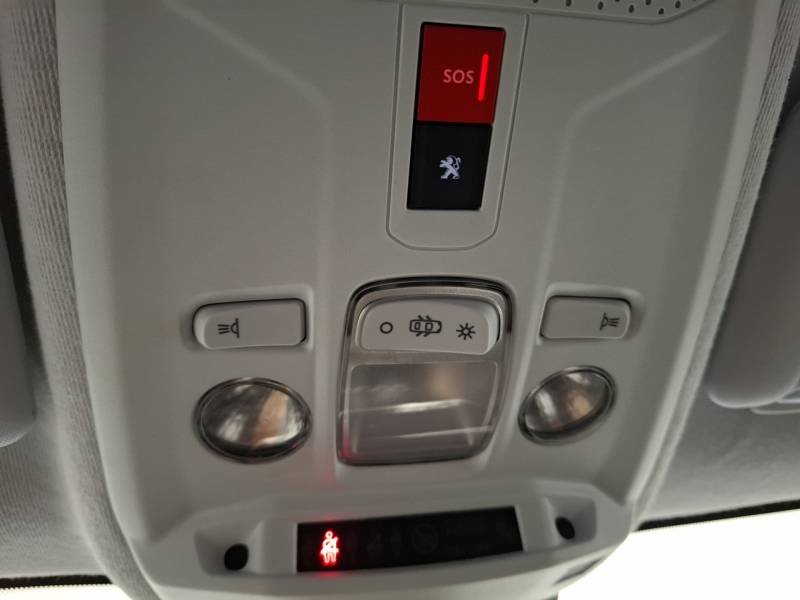 Peugeot 208 - Photo 28