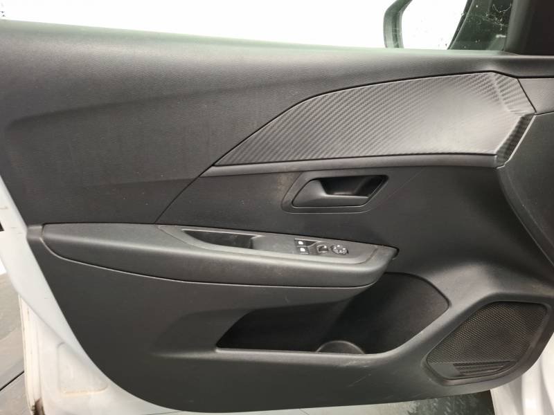 Peugeot 208 affaire - Photo 13