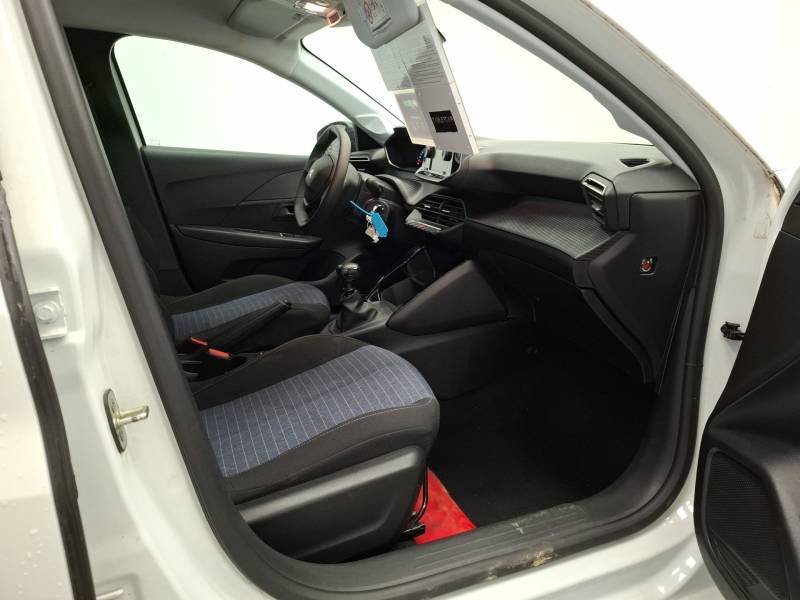 Peugeot 208 affaire - Photo 23