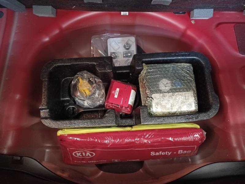 Kia Picanto - Photo 17