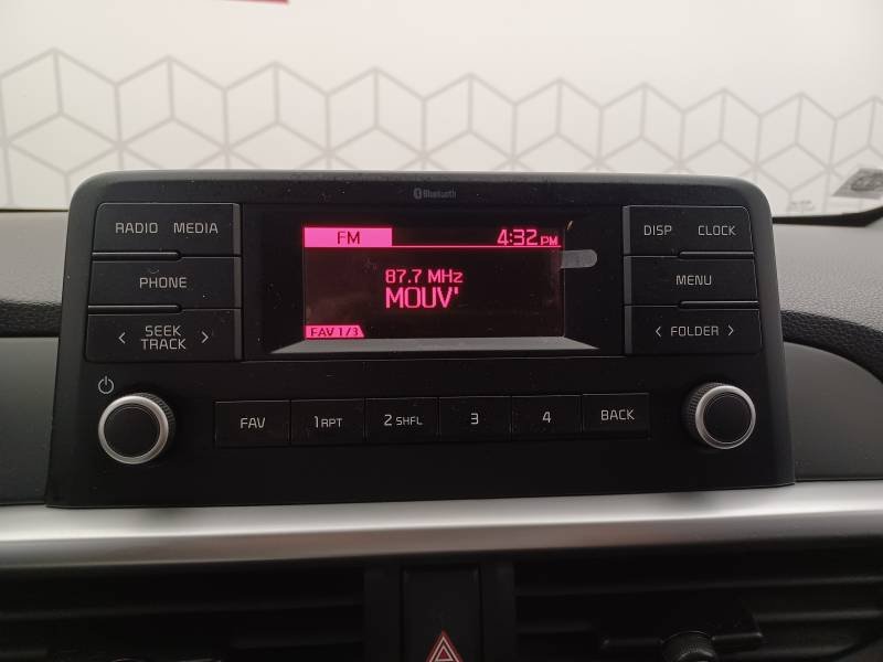 Kia Picanto - Photo 23