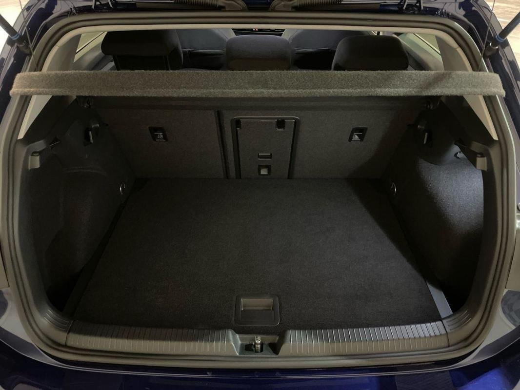 Volkswagen Golf - Photo 11