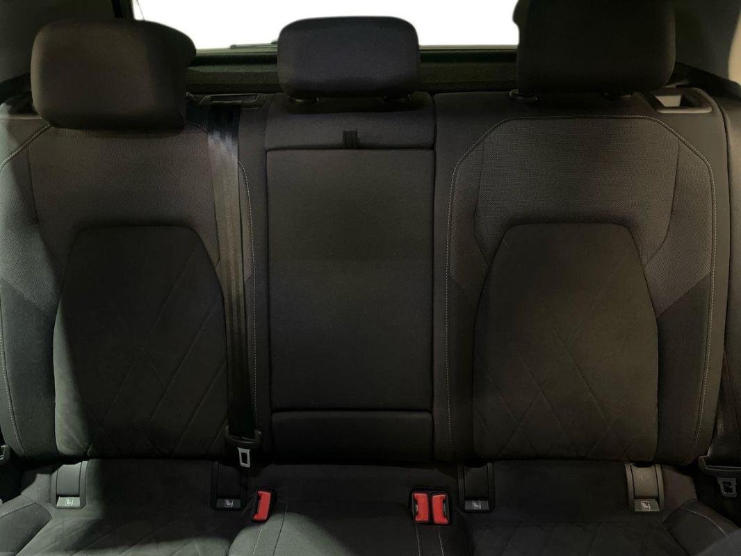 Volkswagen Golf - Photo 18