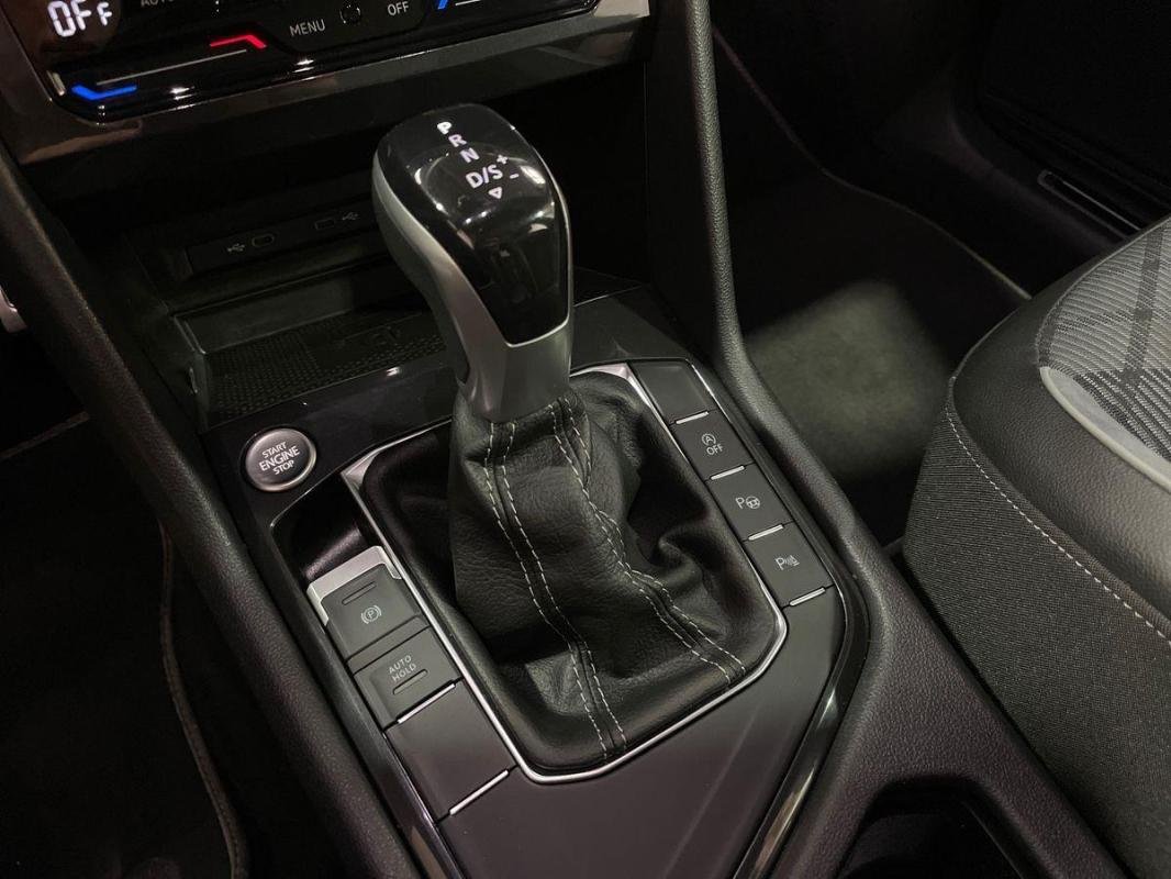 Volkswagen Tiguan - Photo 11
