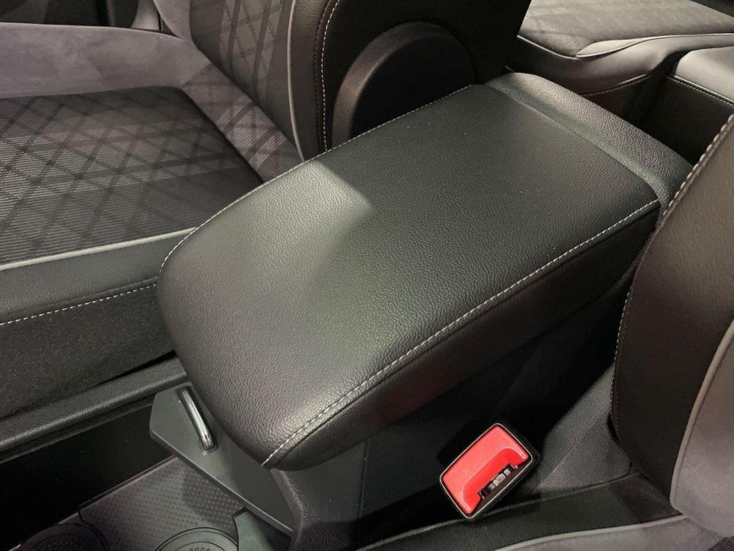Volkswagen Tiguan - Photo 12