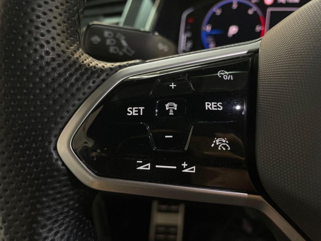 Volkswagen Tiguan - Photo 21