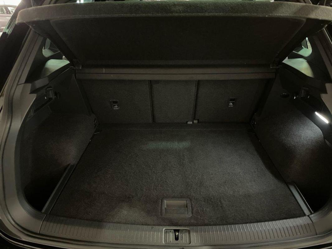 Volkswagen Tiguan - Photo 31
