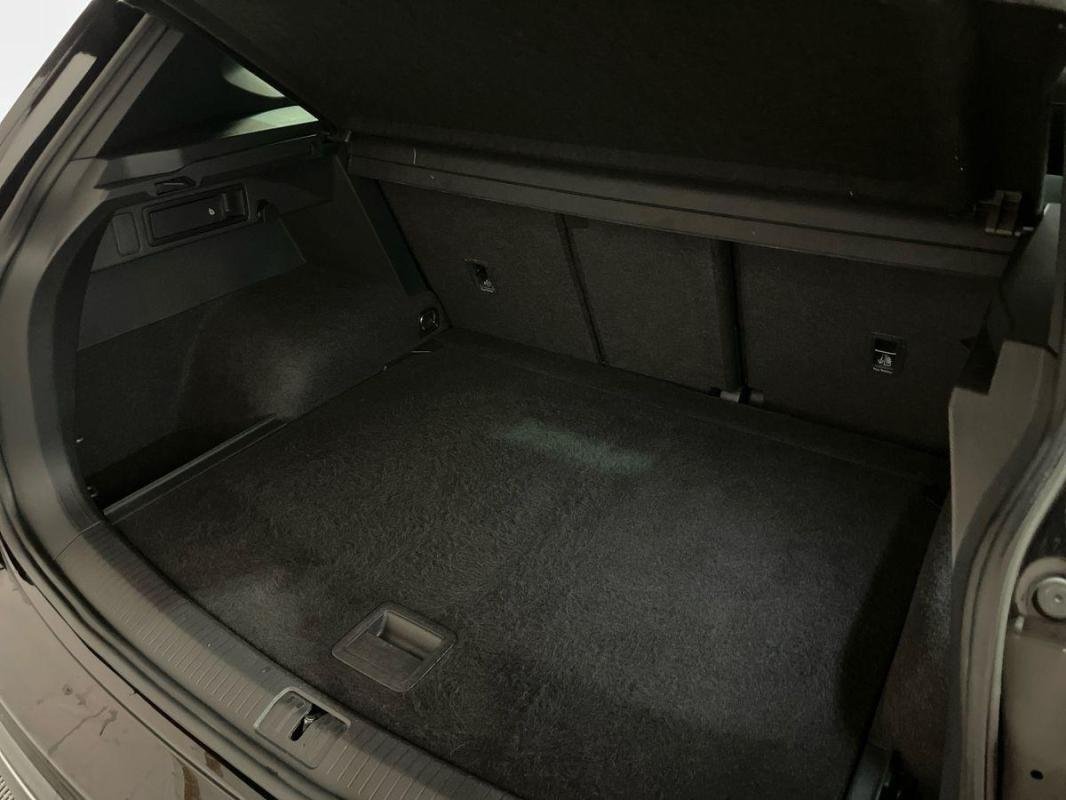 Volkswagen Tiguan - Photo 32