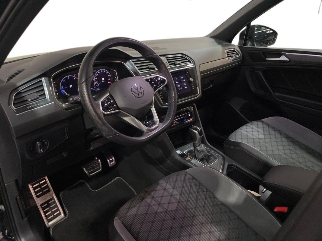 Volkswagen Tiguan - Photo 9