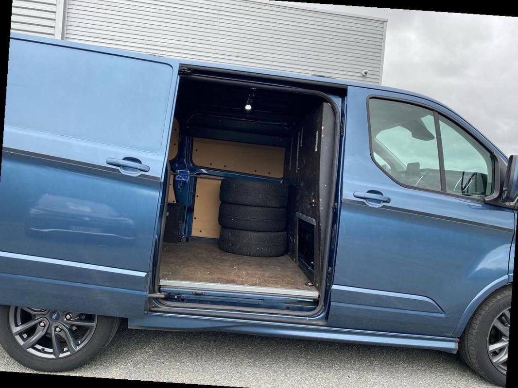 Ford Transit Custom - Photo 22