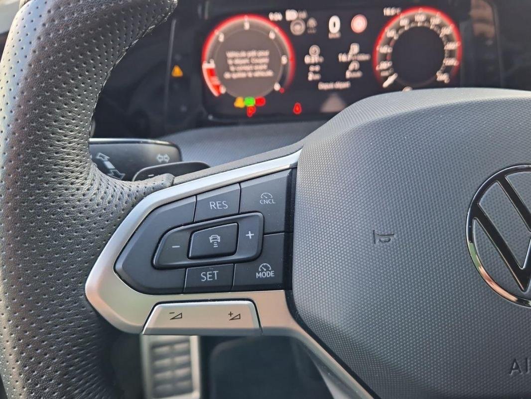 Volkswagen Golf SW - Photo 20