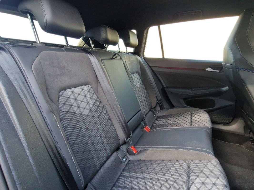 Volkswagen Golf SW - Photo 23