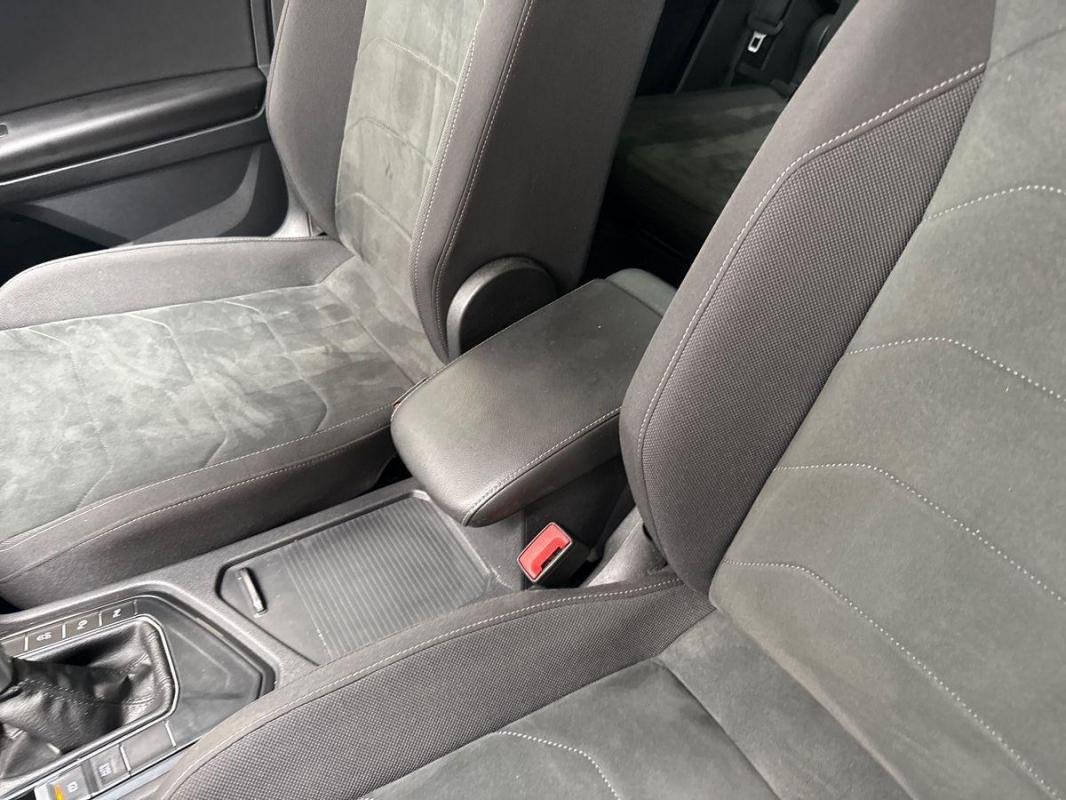 Volkswagen Tiguan - Photo 12