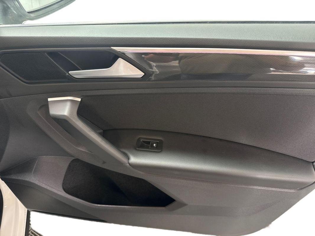 Volkswagen Tiguan - Photo 15
