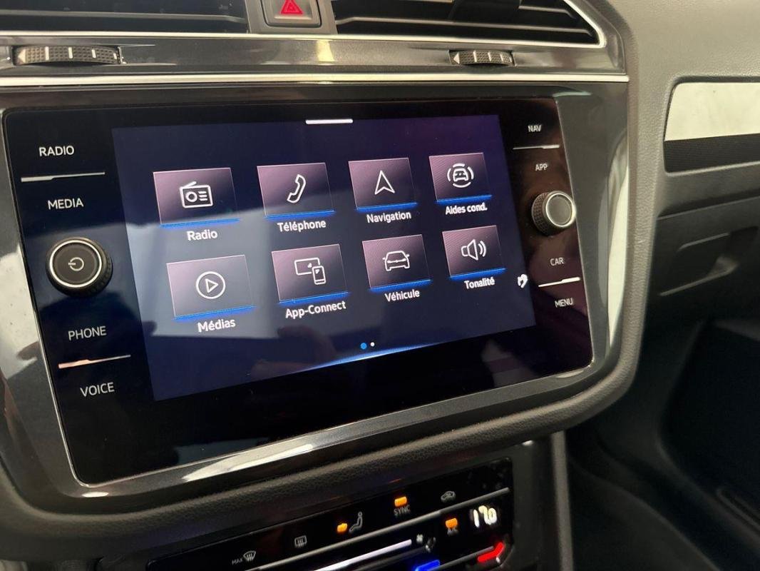 Volkswagen Tiguan - Photo 16