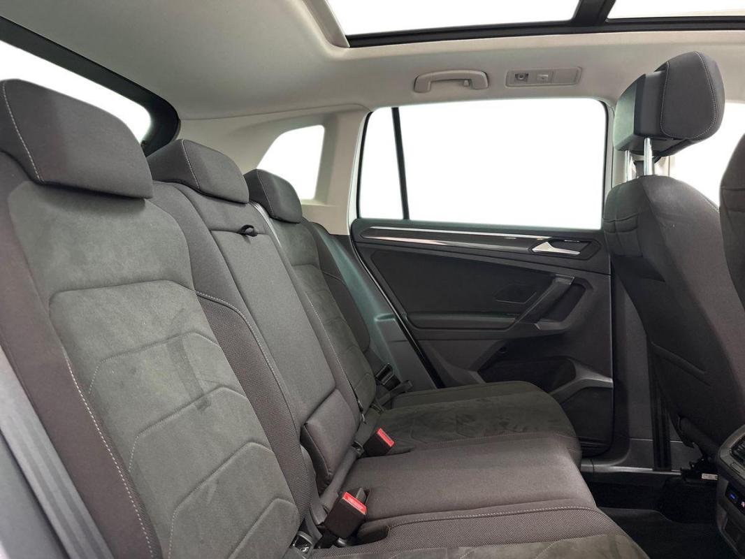 Volkswagen Tiguan - Photo 23