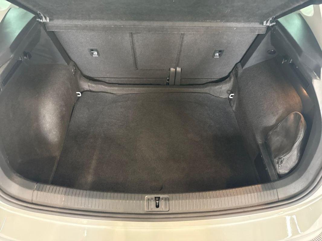 Volkswagen Tiguan - Photo 31