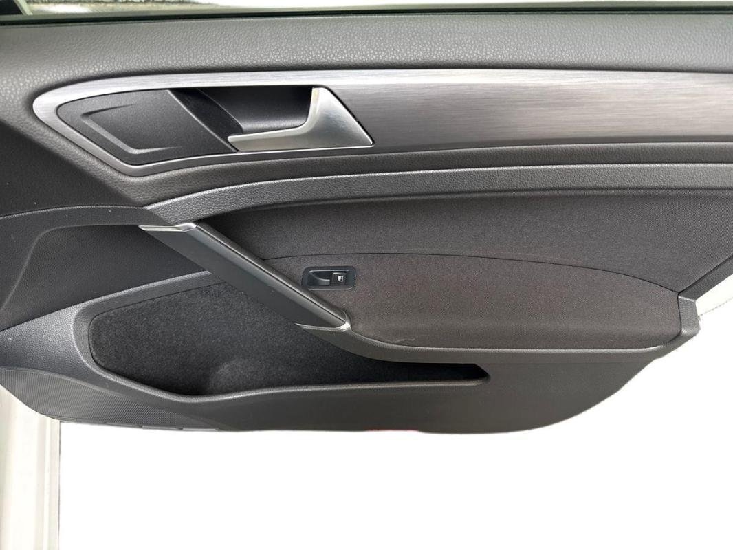 Volkswagen Golf - Photo 15
